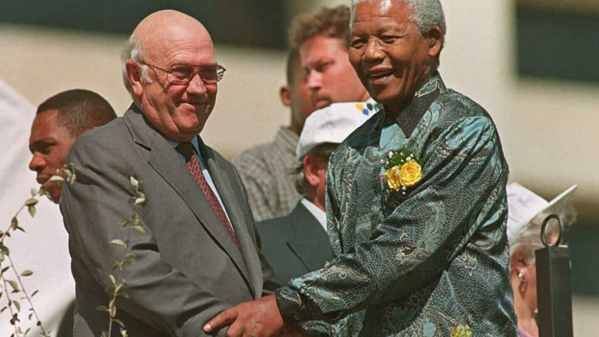 F.W. de Klerk and Nelson Mandela 
(Source: Mint)