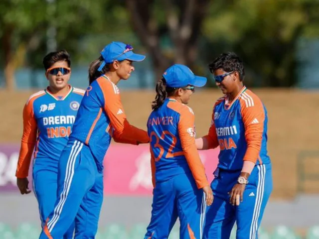 IND vs BAN Final Women's Asia
Cup Semi-final LIVE: Radha removes Rumana for 1, Renuka Picks 3;