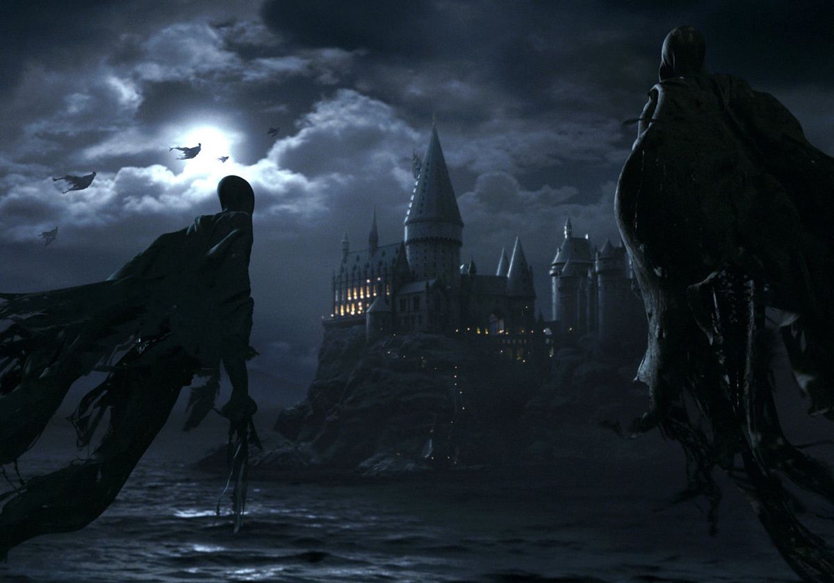 gloomy dementor scene from harry potter movie
