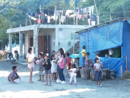 Myanmar crisis: Census reveals over 6000 Myanmar refugees in Mizoram's Zokhawthar Read more At: https://aninews.in/news/national/general-news/myanmar-crisis-census-reveals-over-6000-myanmar-refugees-in-mizorams-zokhawthar20231125104921/