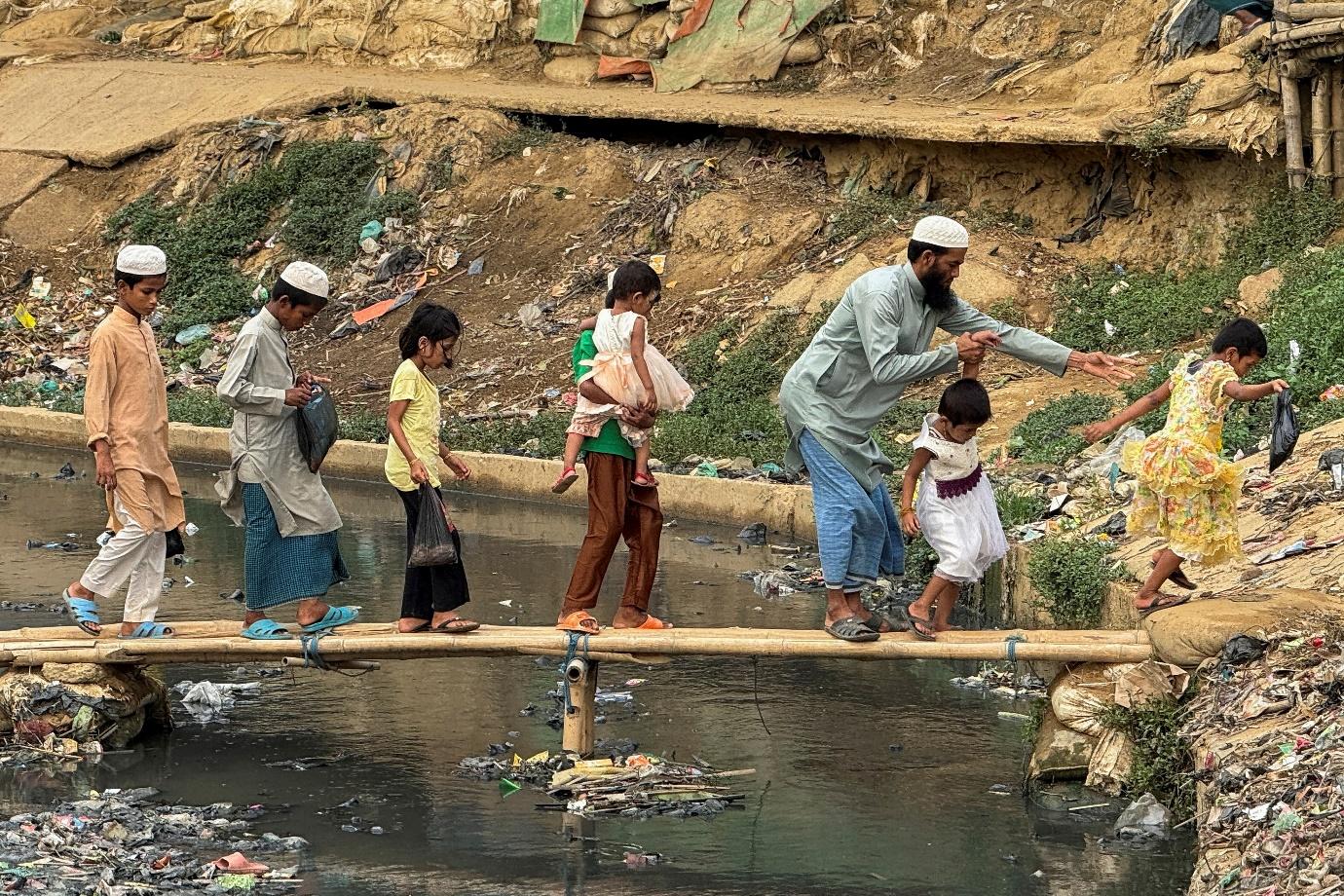 Heatwave affects rohingya refugee camp in Cox's Bazar