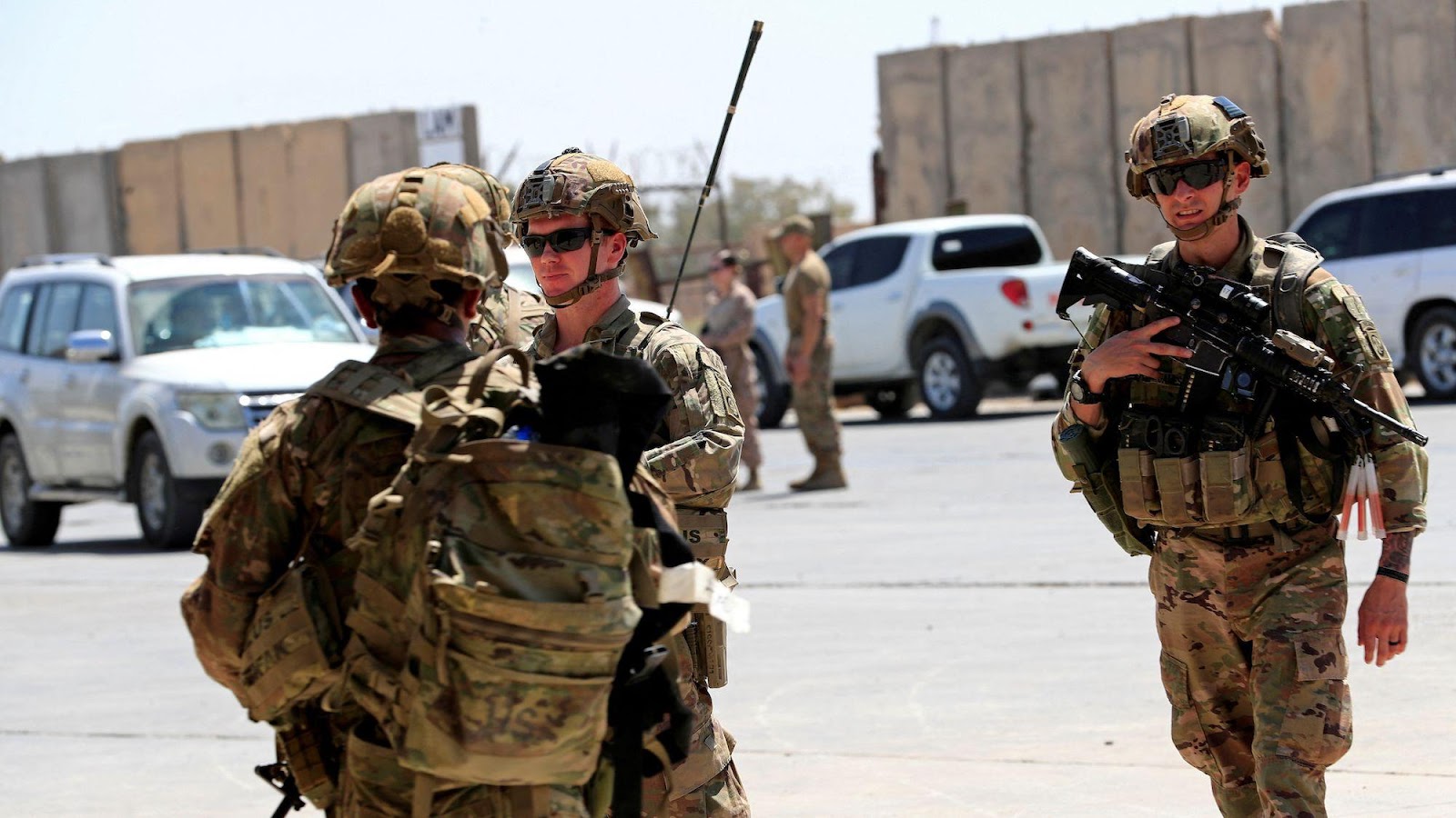 US soldiers during a handover ceremony of Taji military base from US-led coalition troops to Iraqi security forces, in the base north of Baghdad, Iraq August 23, 2020.