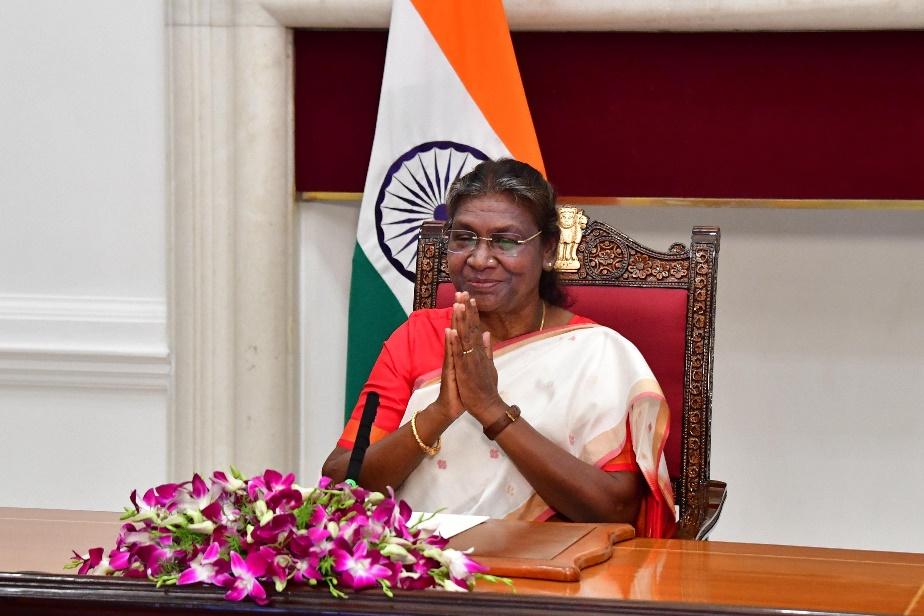 President Droupadi Murmu accepts credentials from envoys of five ...