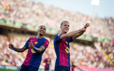 Raphinha and Dani Olmo after scoring the sixth goal for Barcelona