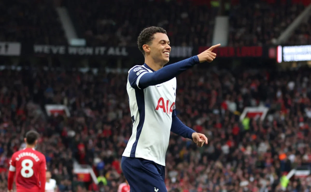 Tottenham's Brennan Johnson celebrates his goal against Manchester United in the Premier League 2024-25 clash.