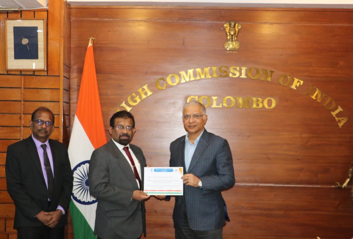 In a significant demonstration of India’s ongoing commitment to regional development and energy cooperation, the High Commissioner of India to Sri Lanka, Santosh Jha, handed over the first payment for the implementation of hybrid power projects on the islands of Delft, Nainativu, and Analaitivu.