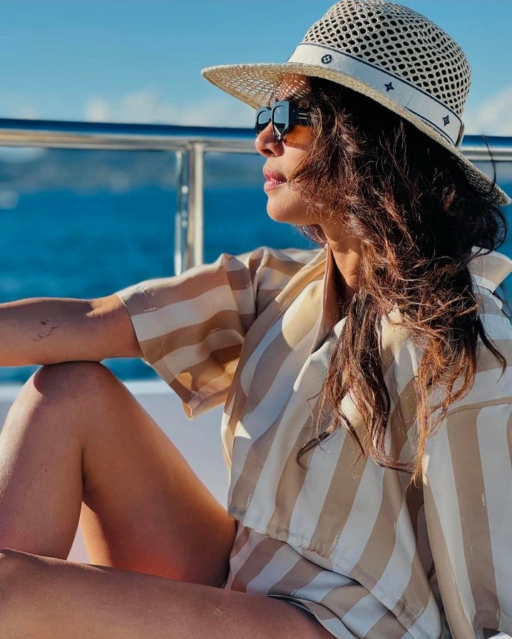 Priyanka Chopra spending holiday on boat