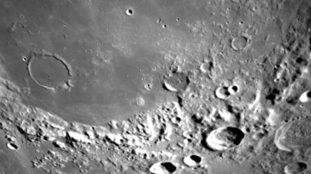 Chandrayan 3: Pragyan Rover's latest discovery of 160 km wide buried Crater on the surface of the moon