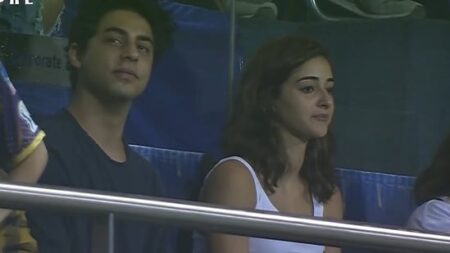 Aryan Khan and Ananya pandey in previous ipl match