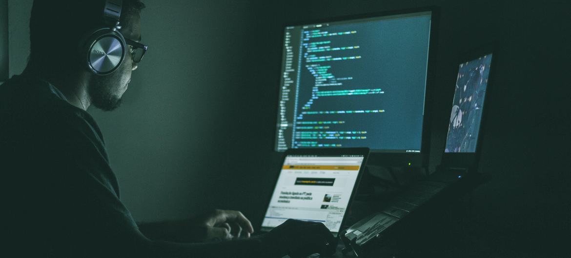 Cybercrime.

Courtesy: Unsplash/Jefferson Santos
 
